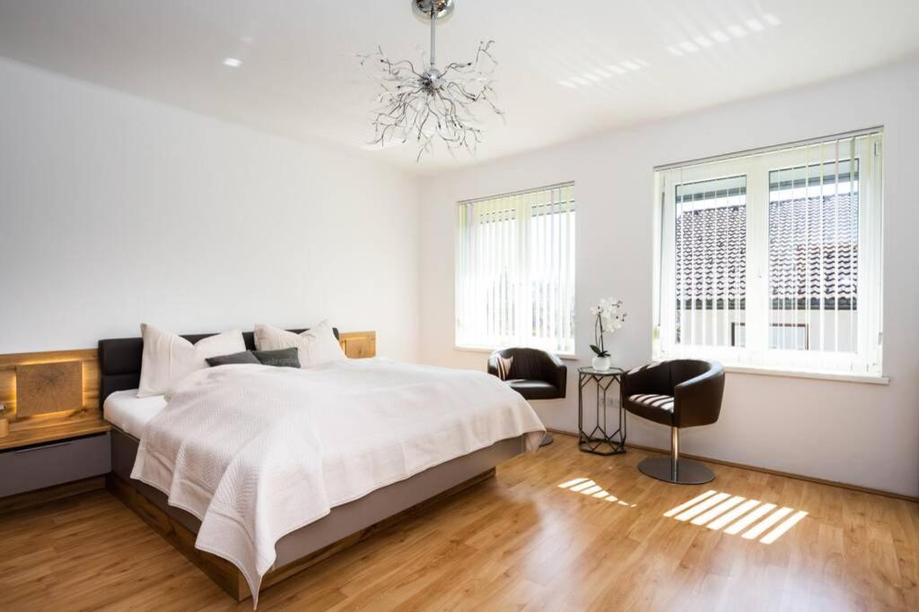 Schoenes Ferienhaus Mit Garten Pörtschach am Wörthersee Eksteriør billede
